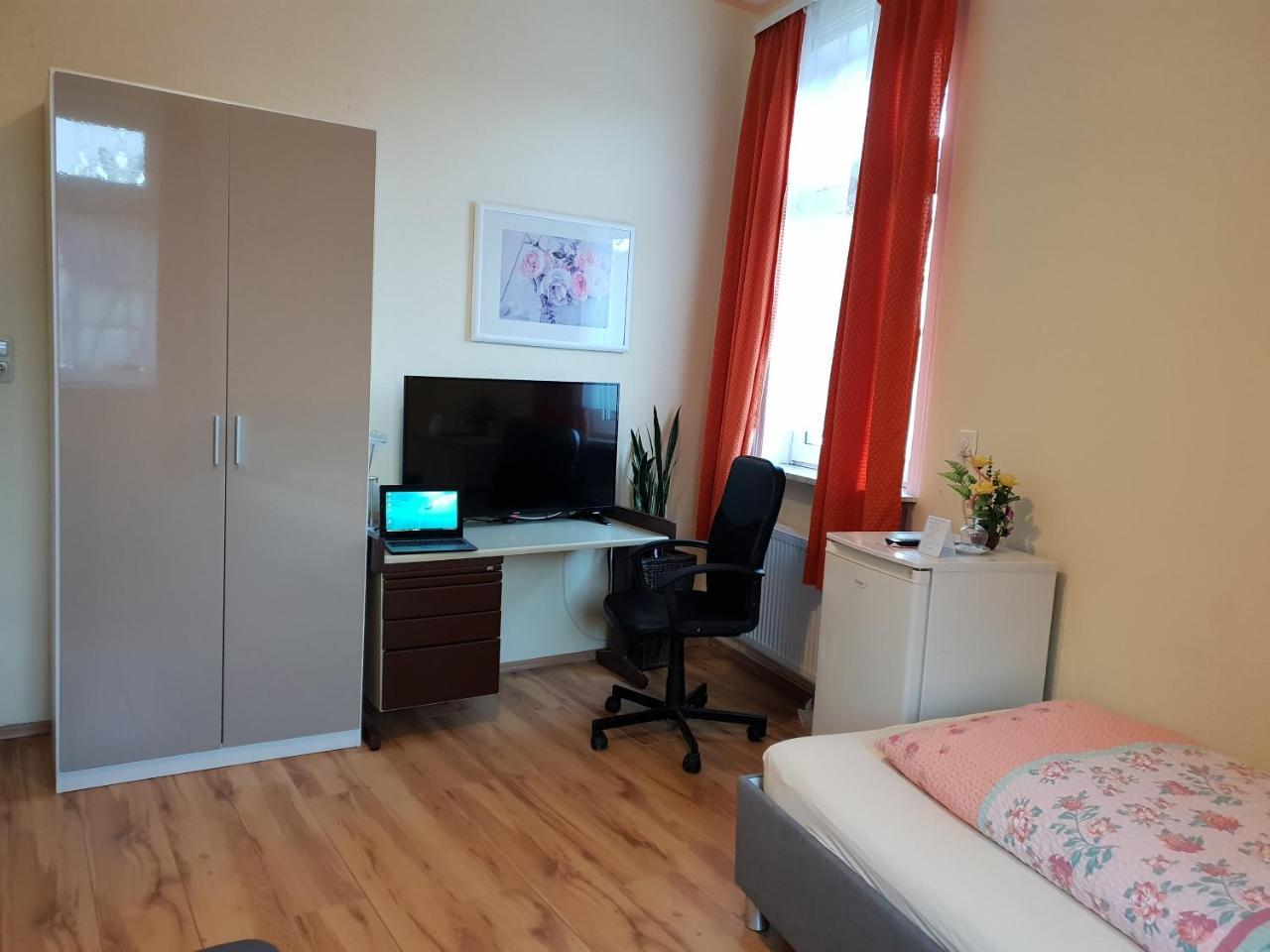 Hotel Alte Post Бад-Зоден-Аллендорф Екстер'єр фото